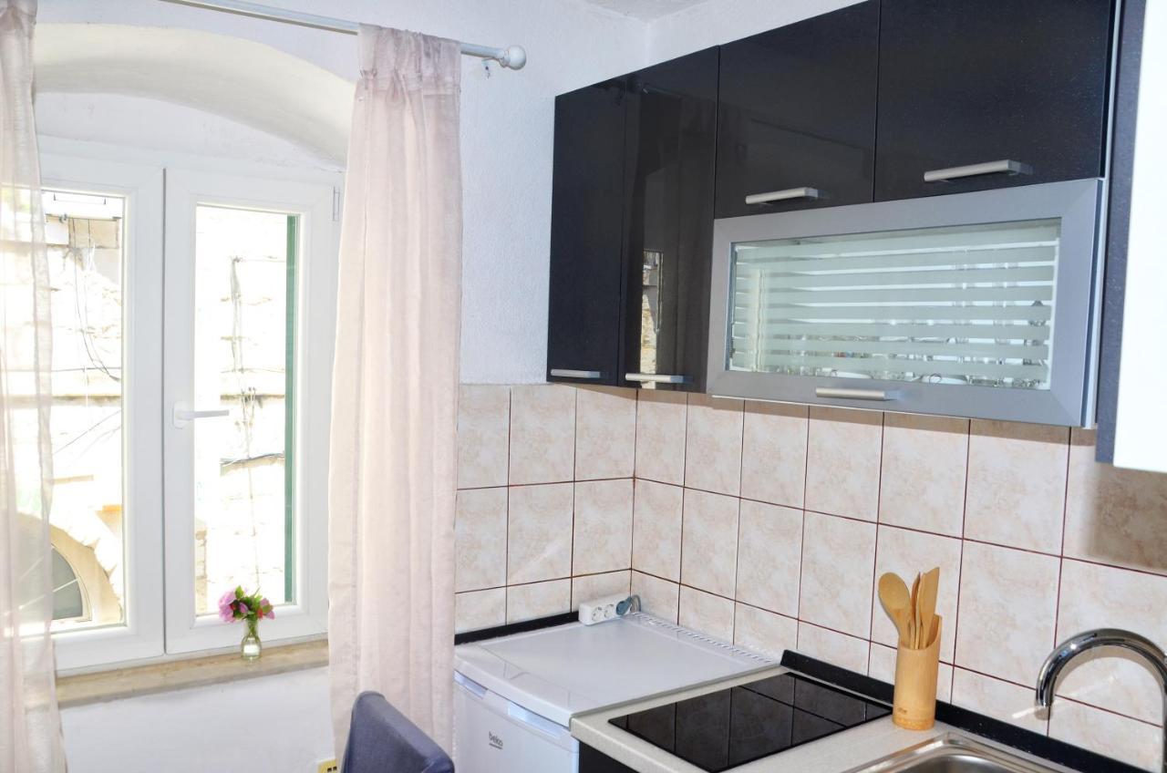 Studio City Center Apartment สปลิท ภายนอก รูปภาพ