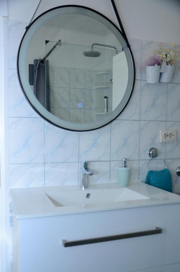 Studio City Center Apartment สปลิท ภายนอก รูปภาพ